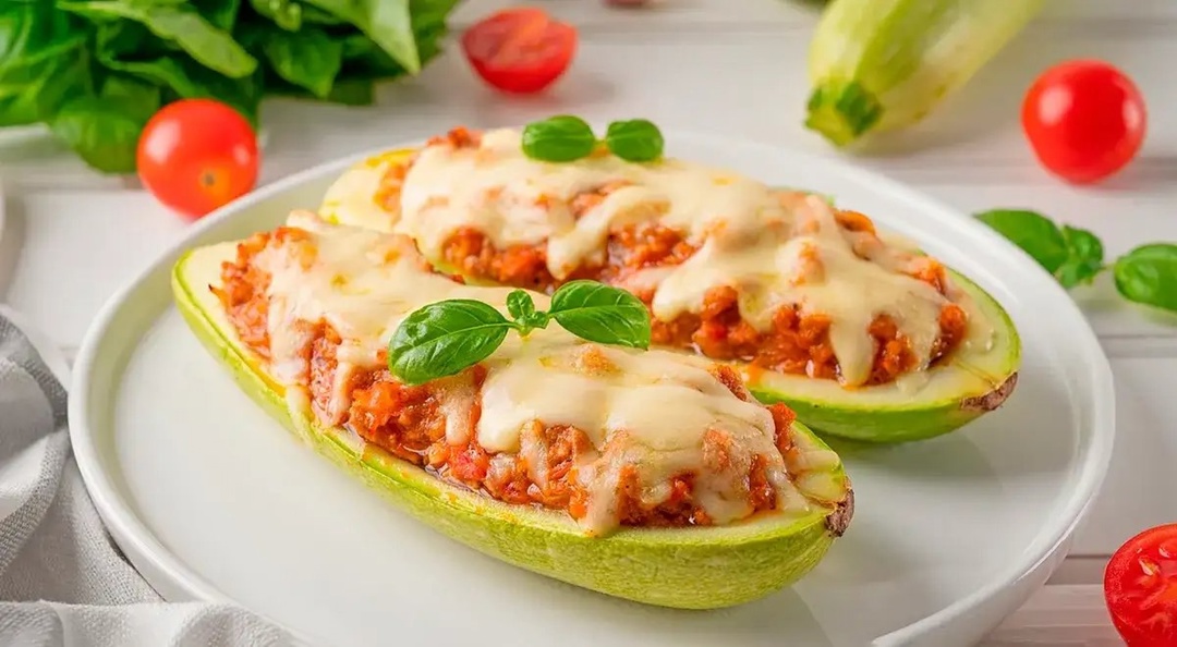 Лодочки из кабачков с фаршем 